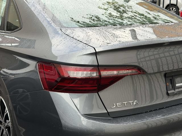 Certified 2023 Volkswagen Jetta Sport FWD image 11