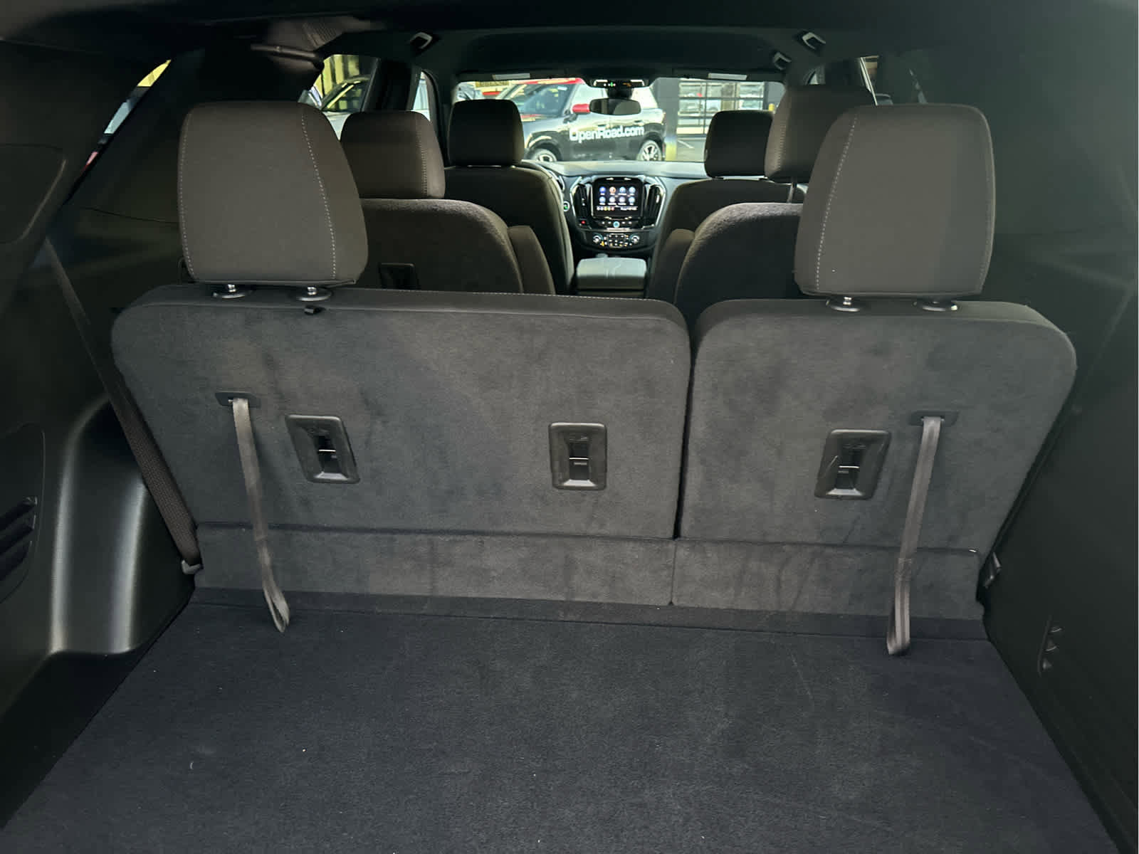 Used 2023 Chevrolet Traverse LT image 19