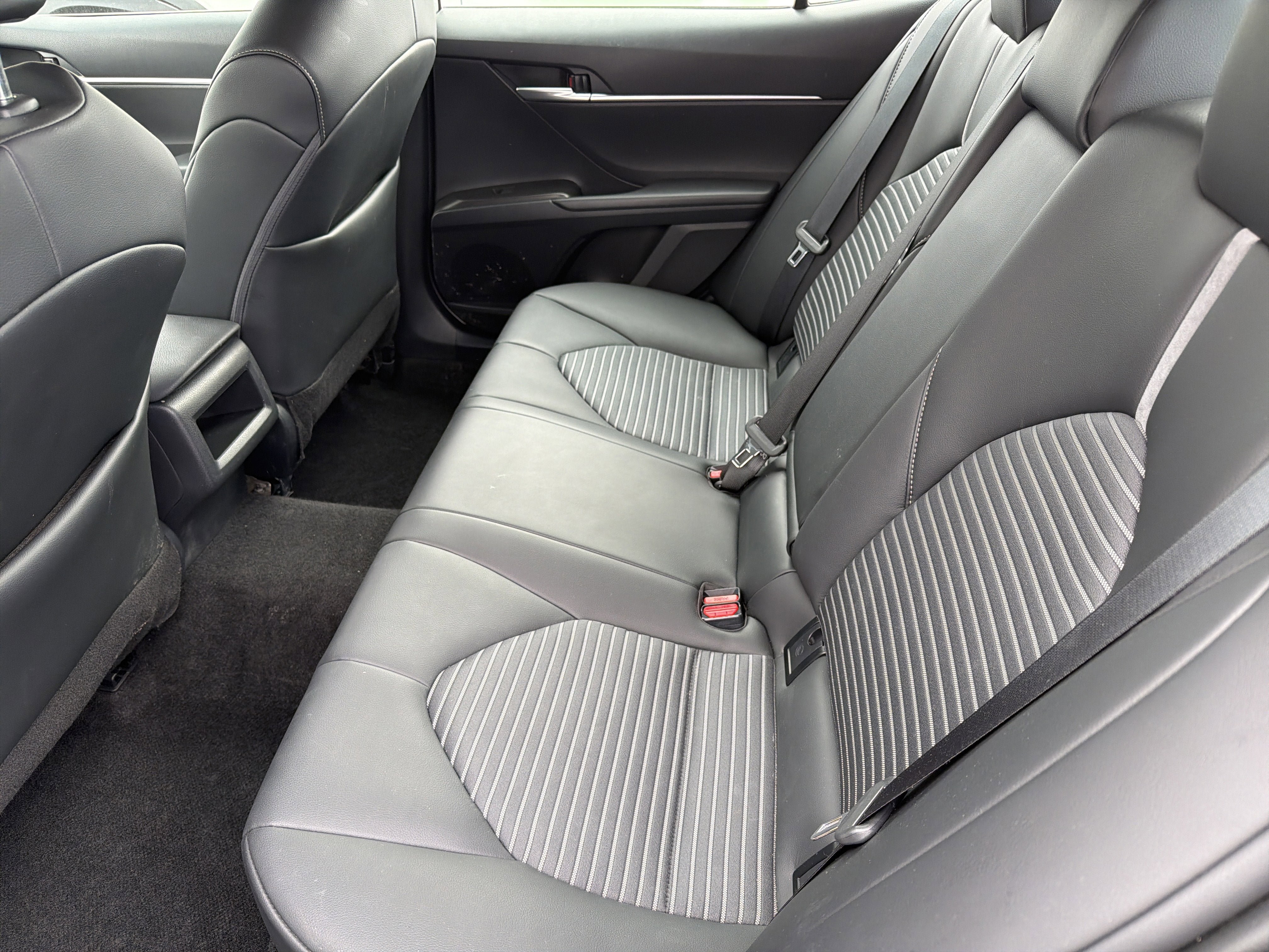 Used 2024 Toyota Camry SE AWD/4WD image 21