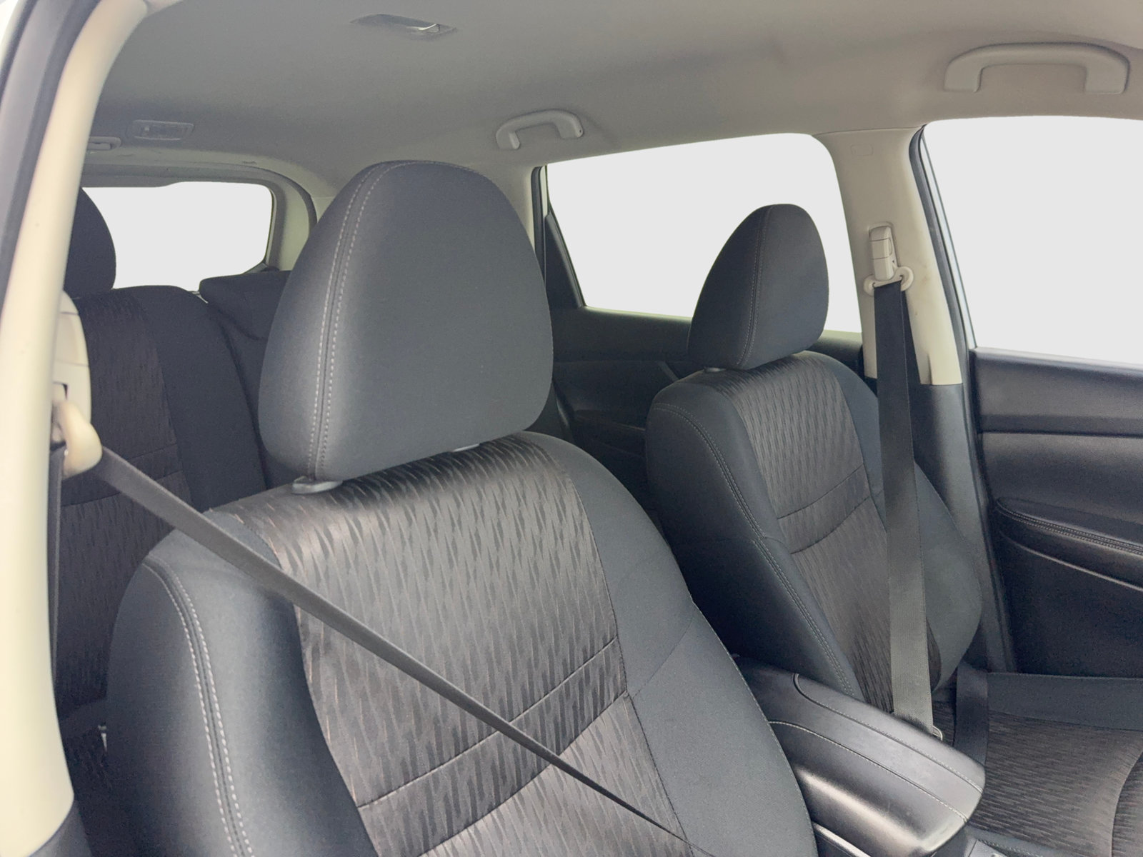Used 2019 Nissan Rogue S w/ Special Edition Package FWD image 37