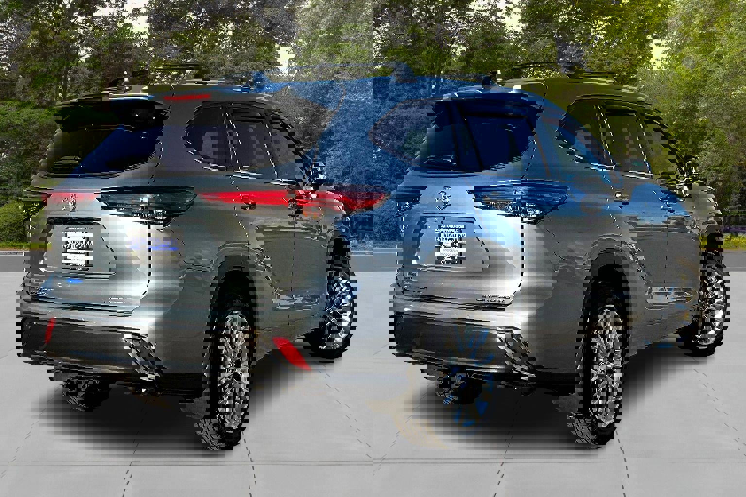 Used 2020 Toyota Highlander Limited image 5