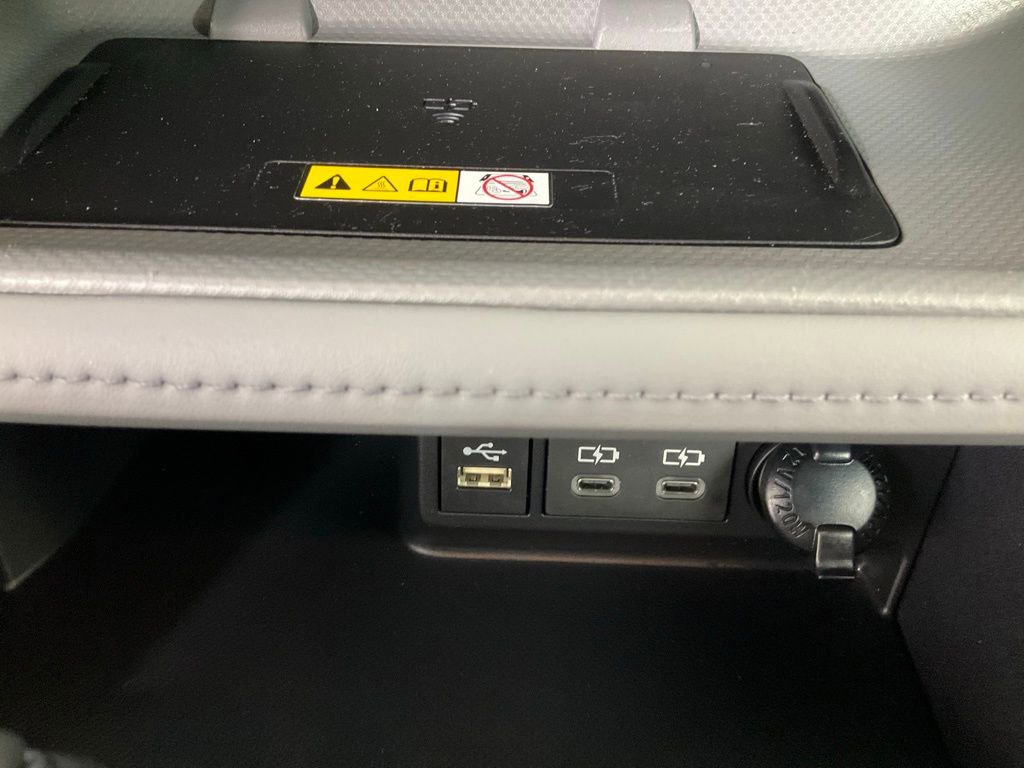 Used 2024 Toyota Highlander XLE image 21