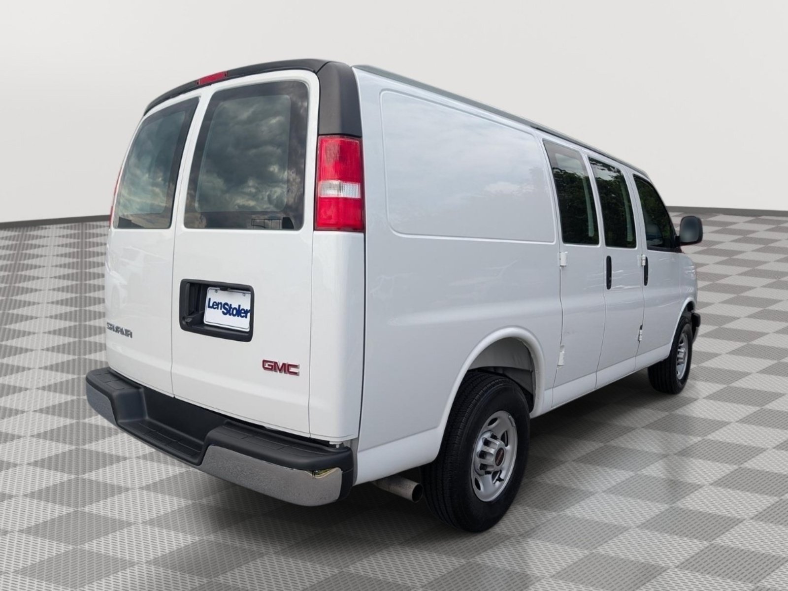 Used 2025 GMC Savana 2500 w/ Driver Convenience Package RWD image 5