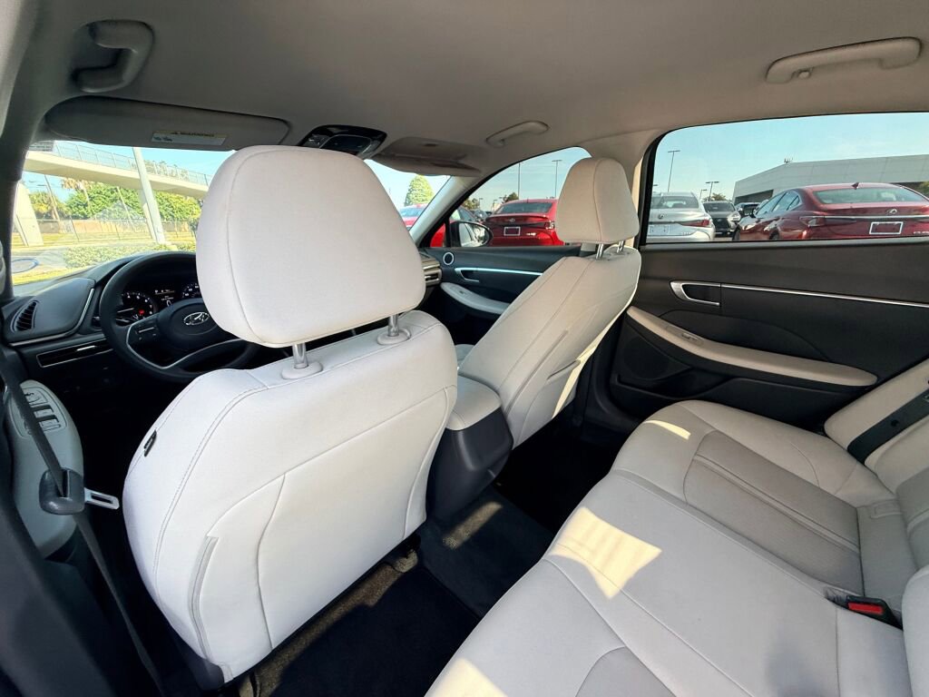 Used 2023 Hyundai Sonata SEL w/ Cargo Package image 18