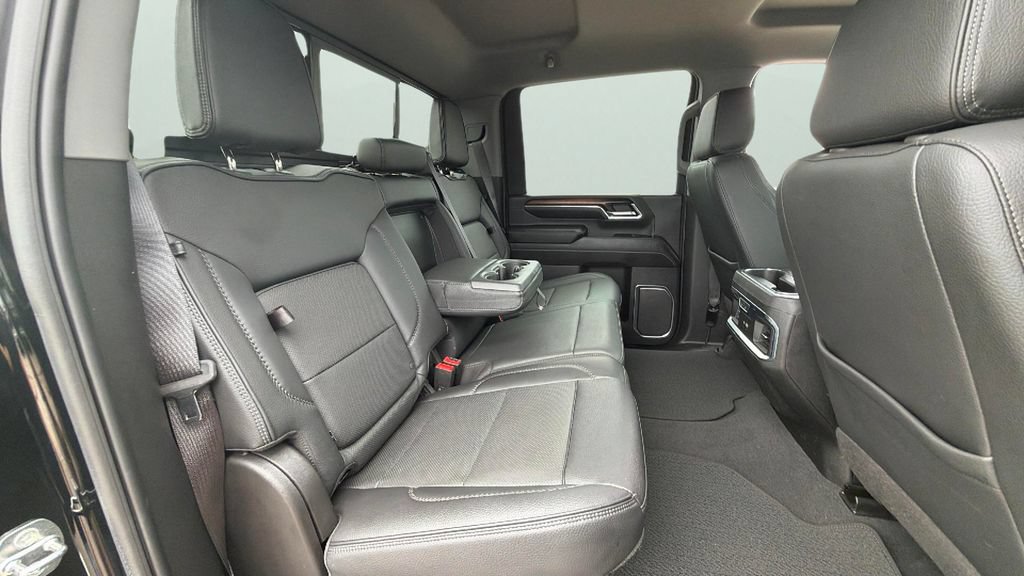 Used 2024 GMC Sierra 2500 Denali AWD/4WD image 31