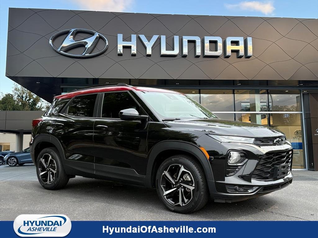 Used 2021 Chevrolet TrailBlazer RS FWD image 1
