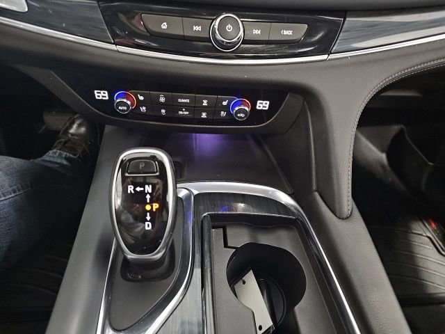 Used 2021 Buick Enclave Premium w/ Sun and Sites Package image 17