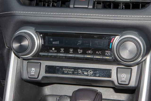 Used 2022 Toyota RAV4 LE AWD/4WD image 23