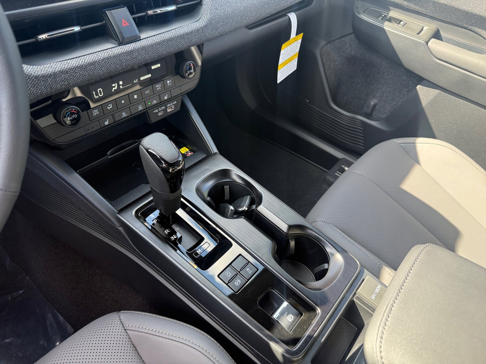 New 2026 Subaru Outback Limited AWD/4WD image 13