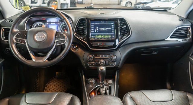 Used 2020 Jeep Cherokee Limited image 15