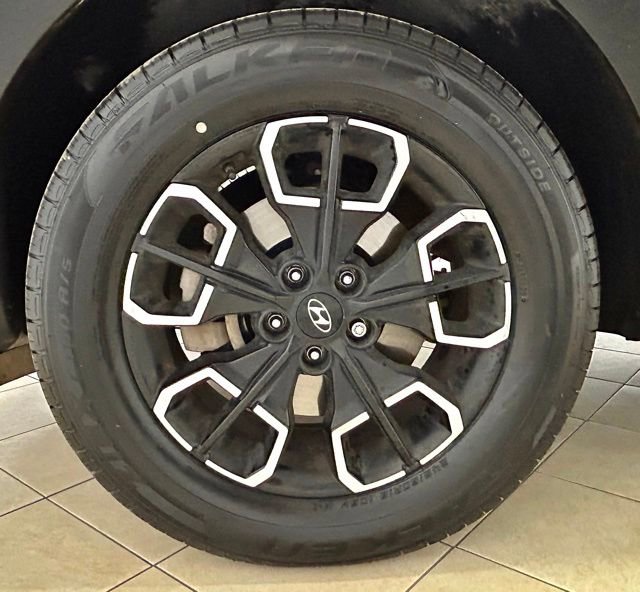 Used 2023 Hyundai Santa Cruz SEL image 15