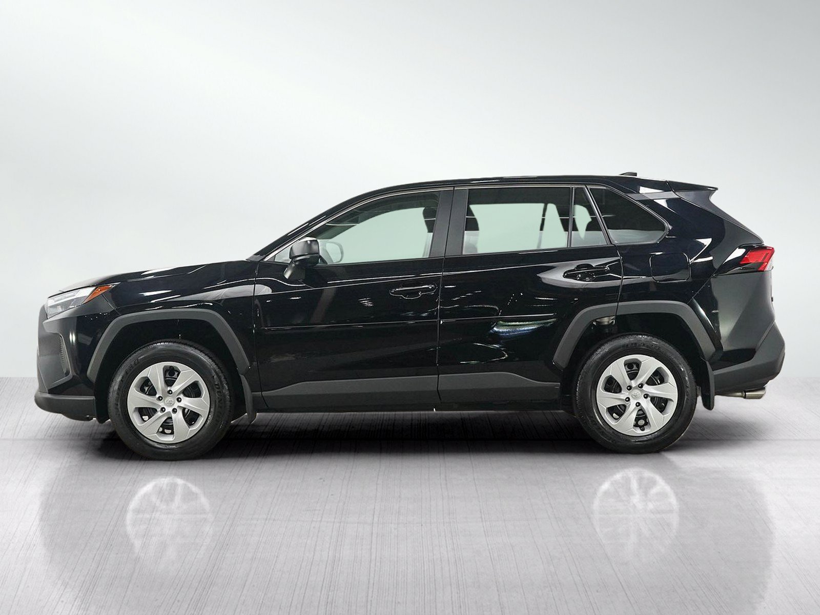 Used 2025 Toyota RAV4 LE FWD image 2