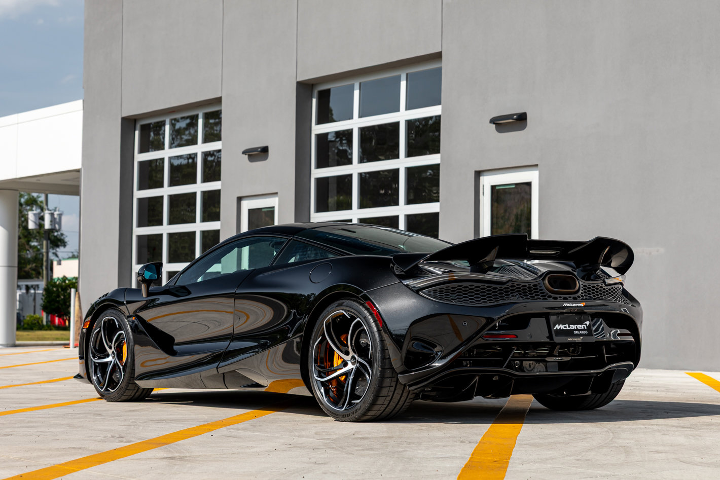 Used 2024 McLaren 750S image 19
