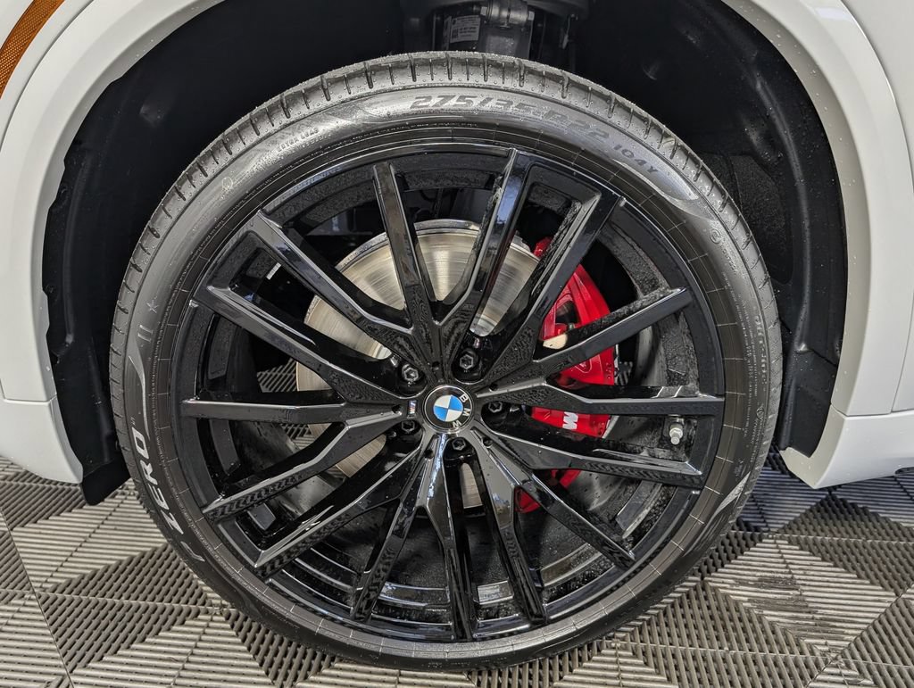 New 2026 BMW X5 xDrive40i w/ M Sport Package AWD/4WD image 10