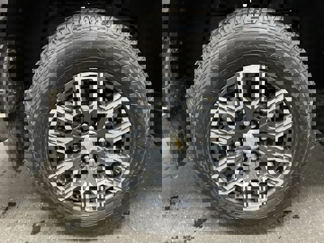 Certified 2024 Chevrolet Colorado LT w/ LT Convenience Package III image 33