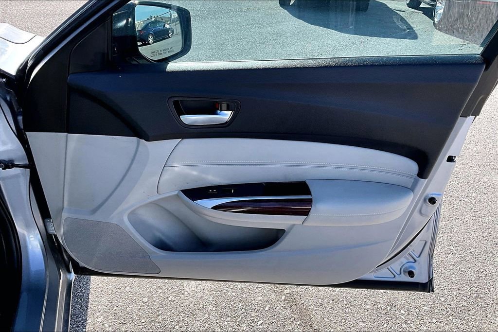Used 2015 Acura TLX V6 image 25