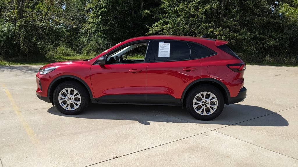 Used 2025 Ford Escape Active w/ Cold Weather Package AWD/4WD image 6