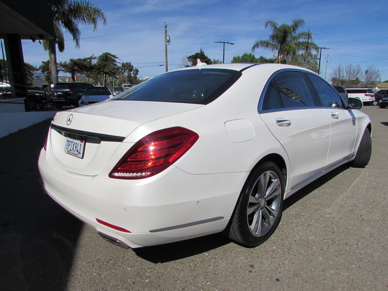 Used 2015 Mercedes-Benz S 550 Sedan image 5