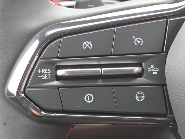 New 2027 Chevrolet Traverse RS w/ LPO, Floor Liner Package AWD/4WD image 34