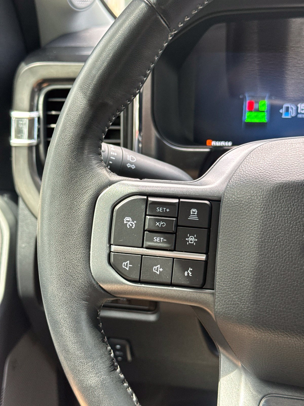 Used 2024 Ford F250 Lariat w/ Lariat Ultimate Package AWD/4WD image 25