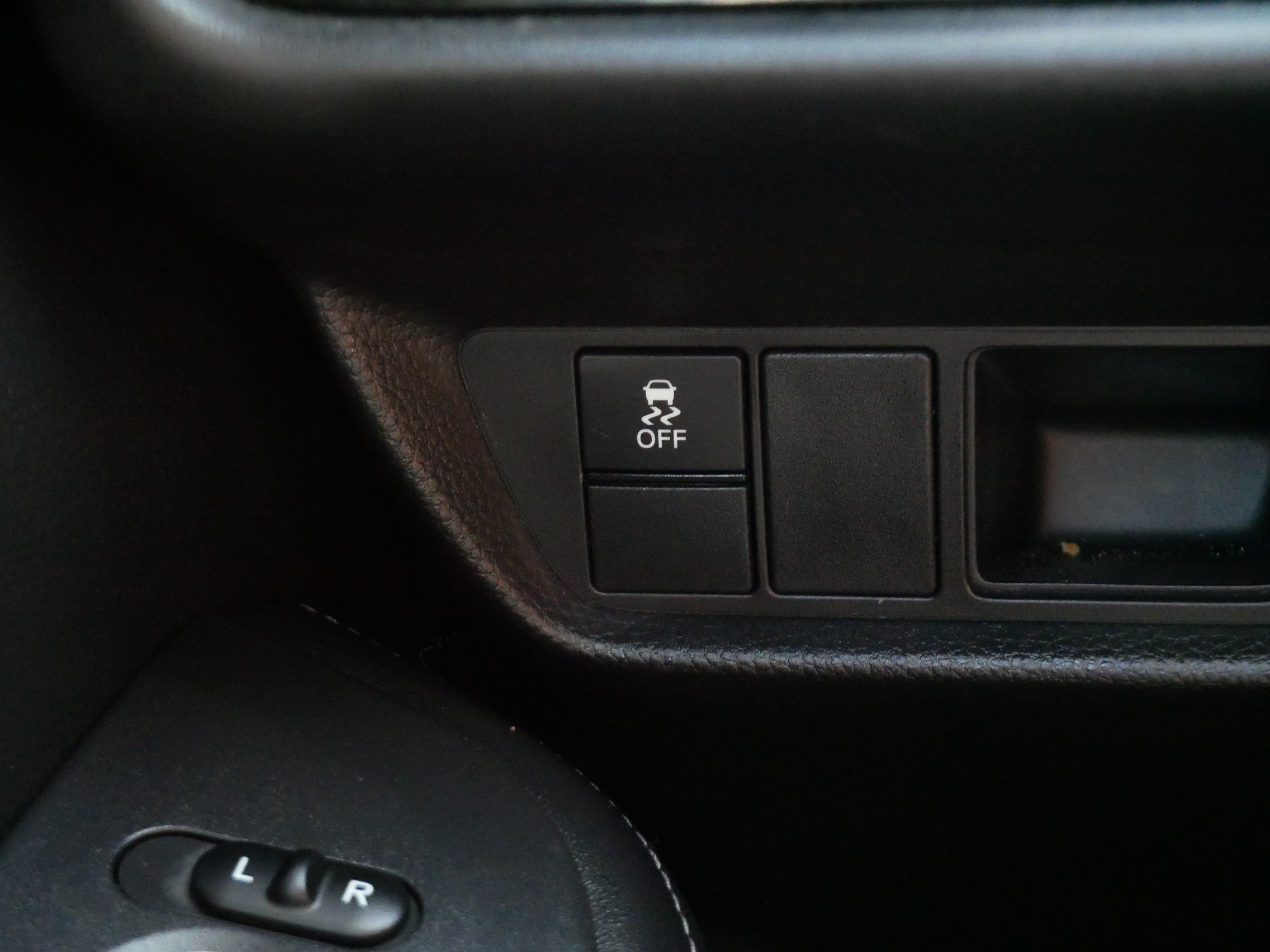 Certified 2024 Honda HR-V EX-L image 28