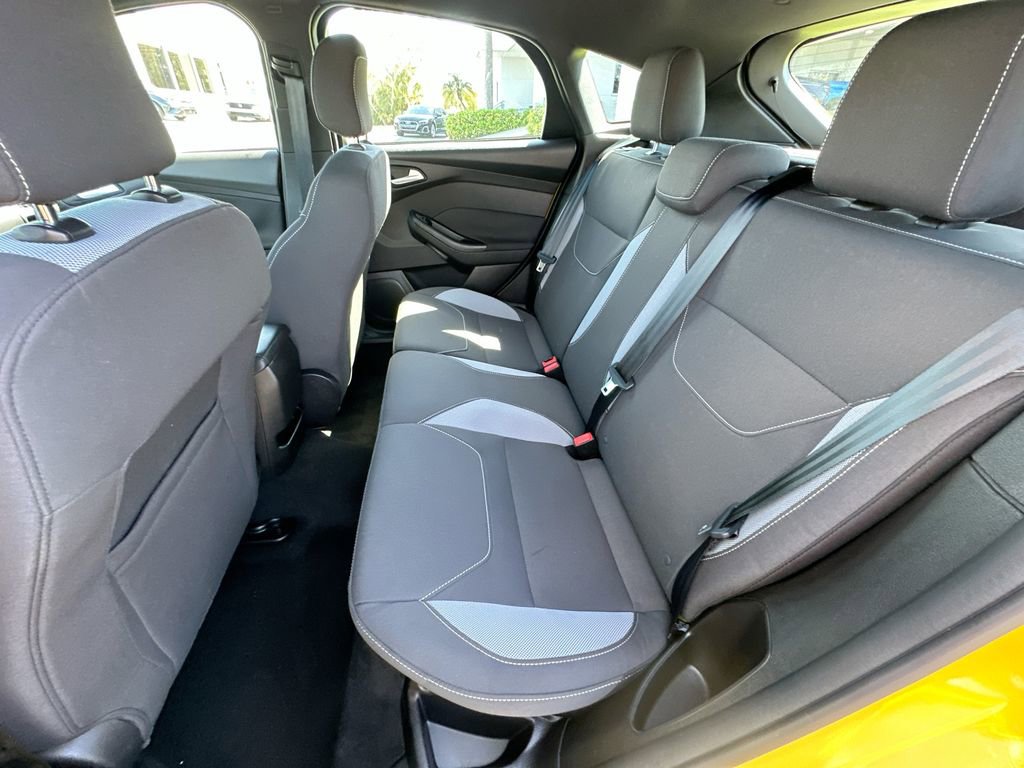 Used 2017 Ford Focus ST image 23