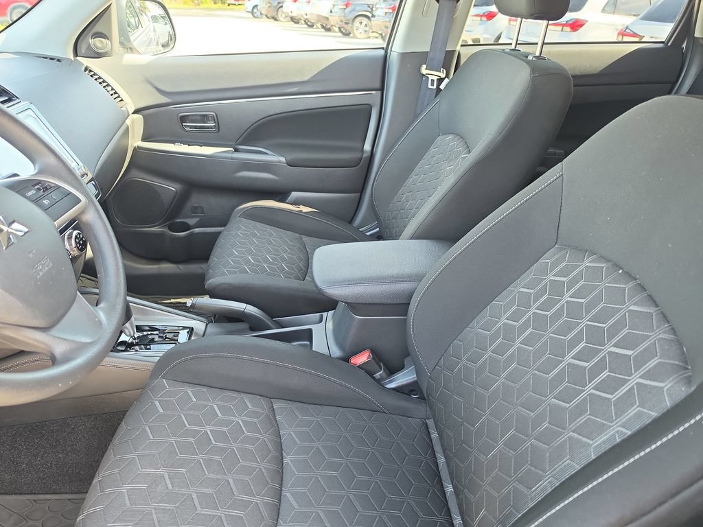 Used 2026 Mitsubishi Outlander Sport ES AWD/4WD image 14