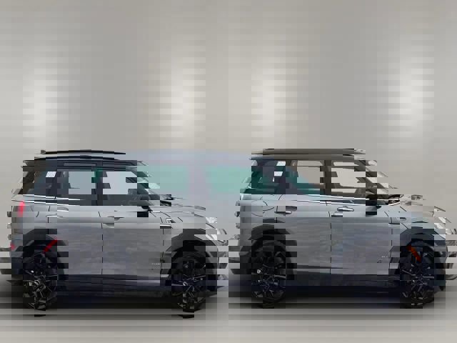 Used 2017 MINI Cooper Clubman ALL4 image 4