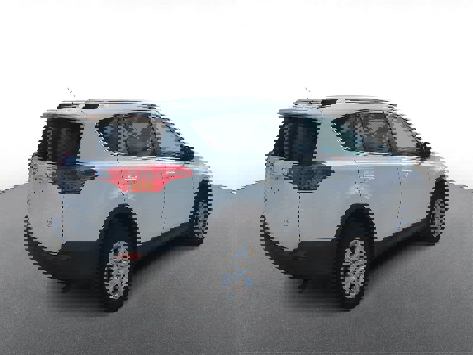 Used 2015 Toyota RAV4 LE image 8