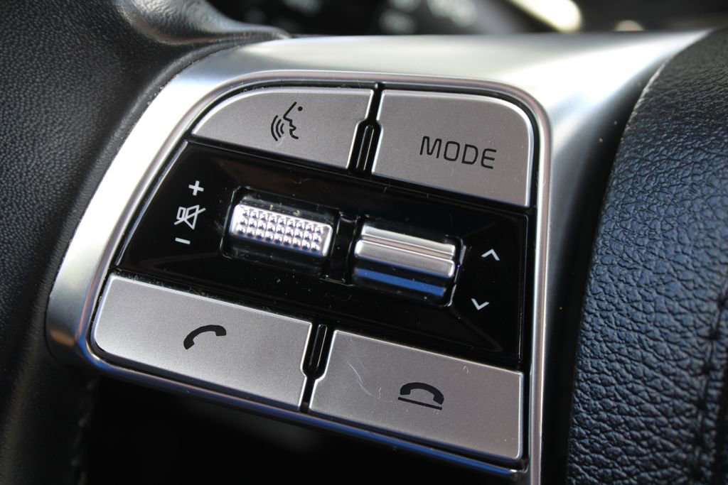 Used 2022 Kia Telluride SX w/ Towing Package FWD image 31