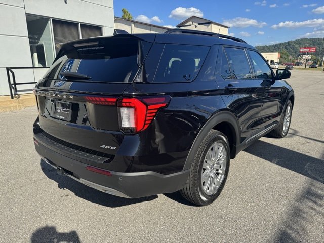 New 2025 Ford Explorer Active w/ Active Comfort Package image 9