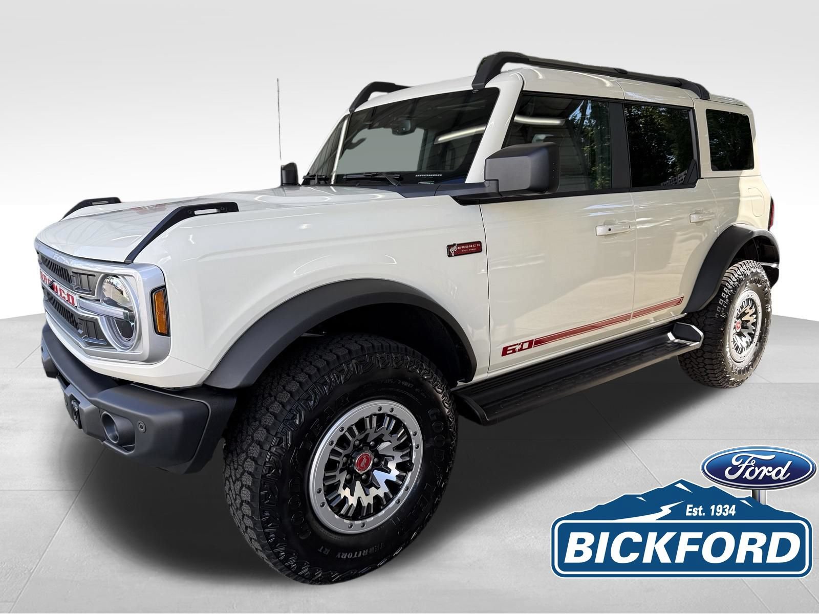 New 2026 Ford Bronco Outer Banks w/ Sasquatch Package