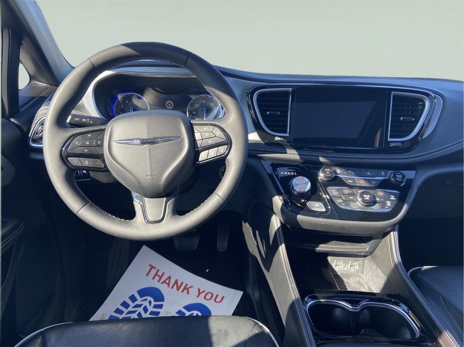 Used 2025 Chrysler Pacifica Limited image 60