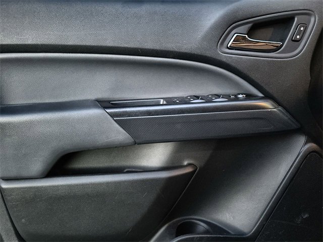 Used 2016 Chevrolet Colorado Z71 w/ Z71 Midnight Edition image 13