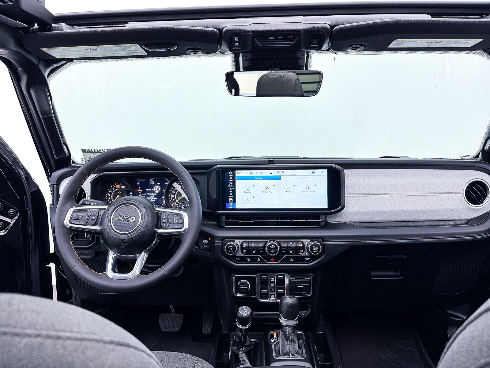 Used 2024 Jeep Wrangler Sahara w/ Technology Group image 31