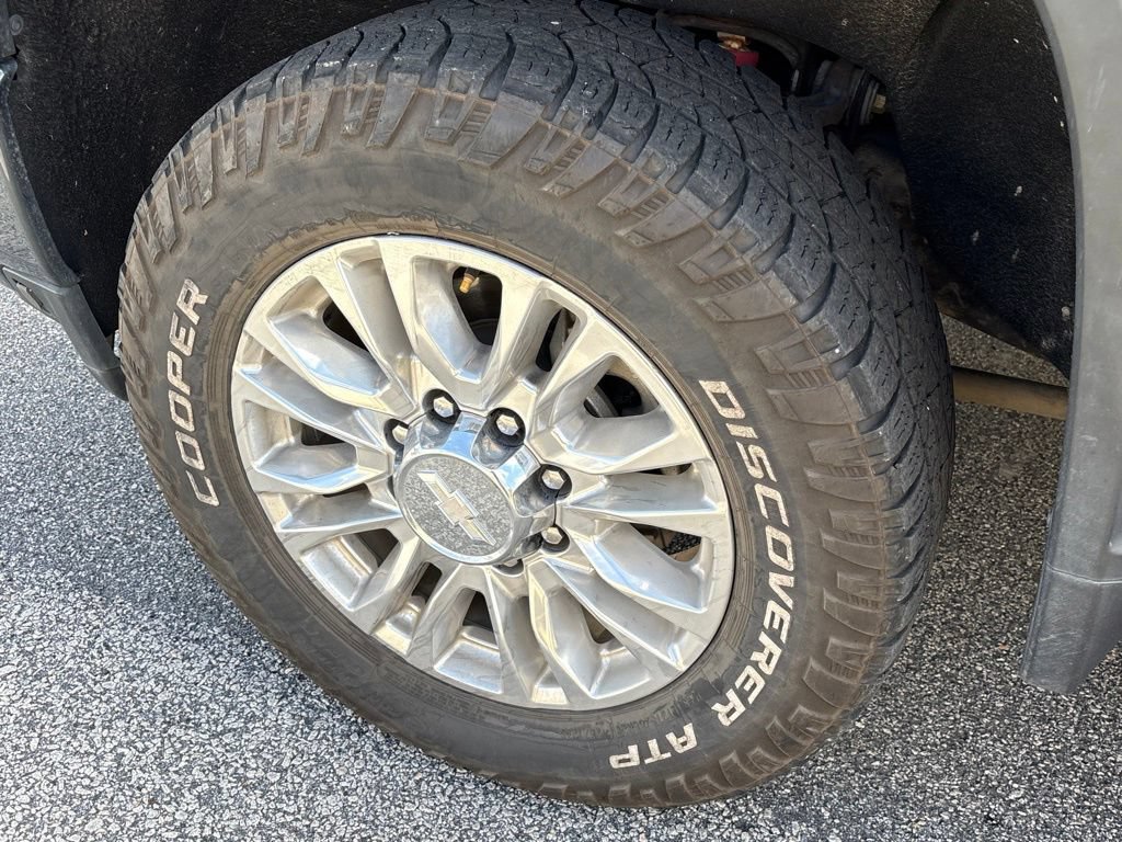 Used 2020 Chevrolet Silverado 2500 High Country w/ Z71 Off-Road Package AWD/4WD image 28