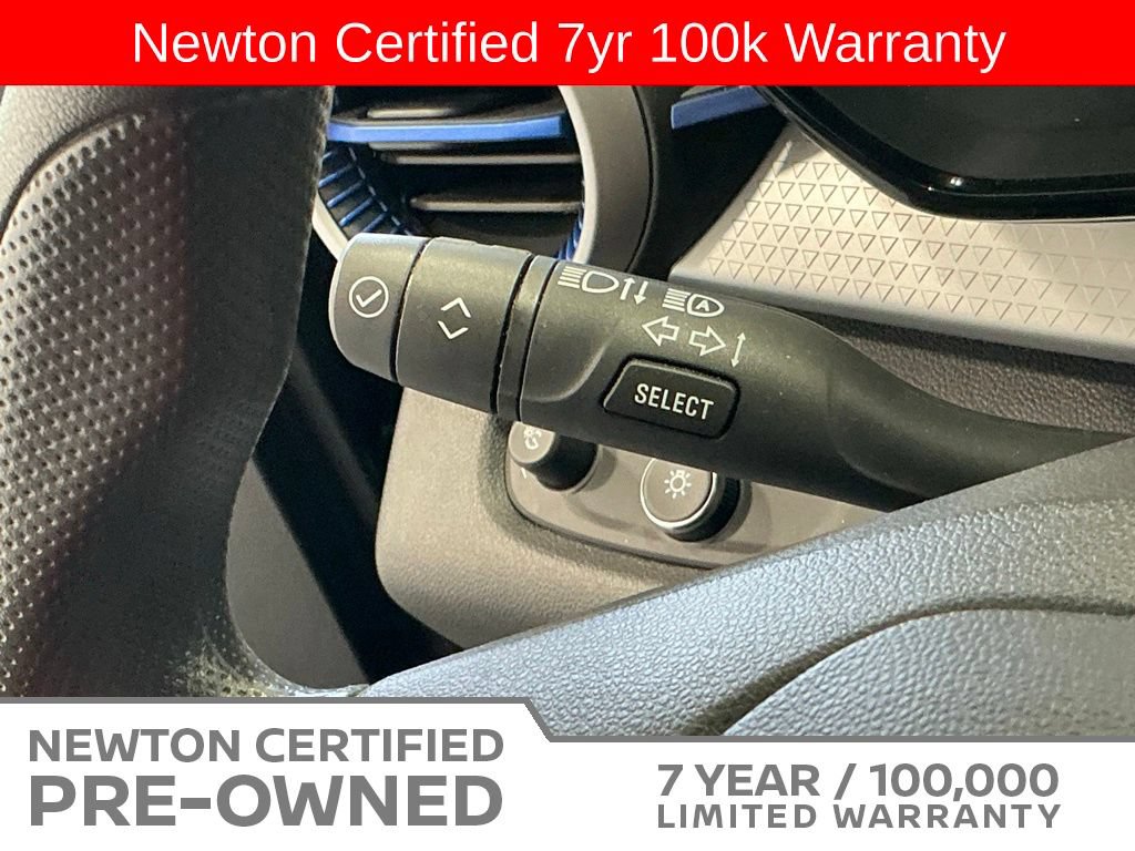 Used 2025 Chevrolet Trax LS FWD image 32