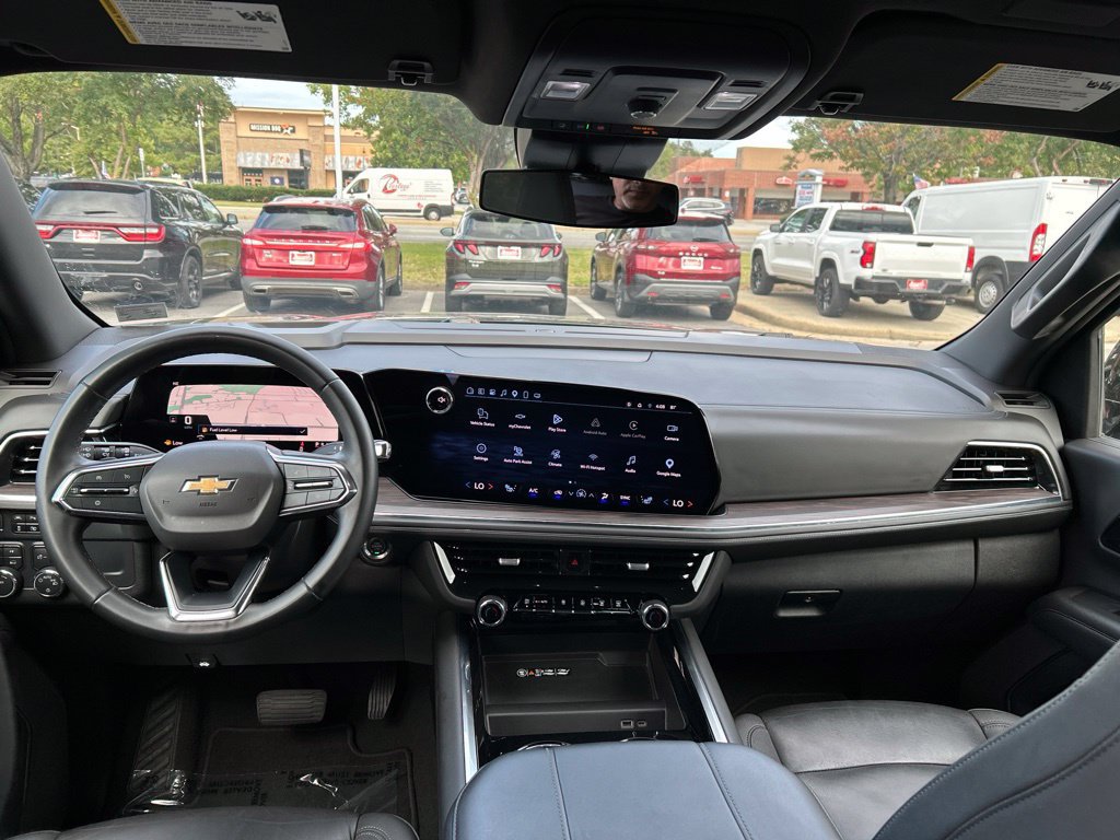 Used 2025 Chevrolet Tahoe LT AWD/4WD image 31