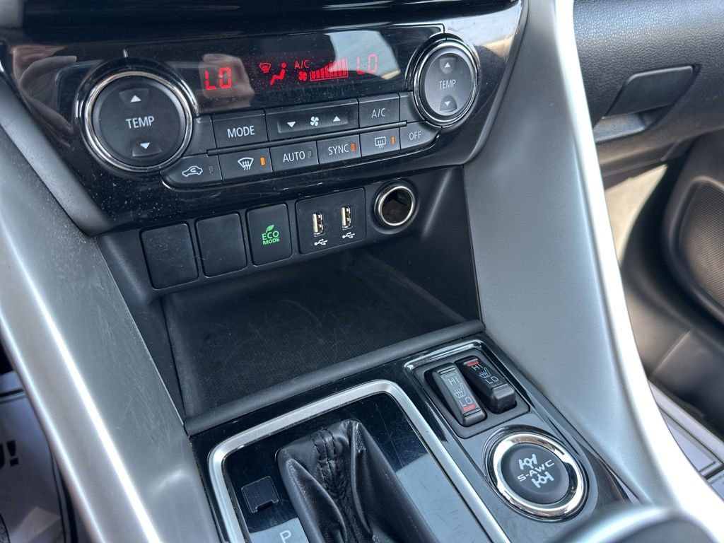 Used 2024 Mitsubishi Eclipse Cross SE image 41