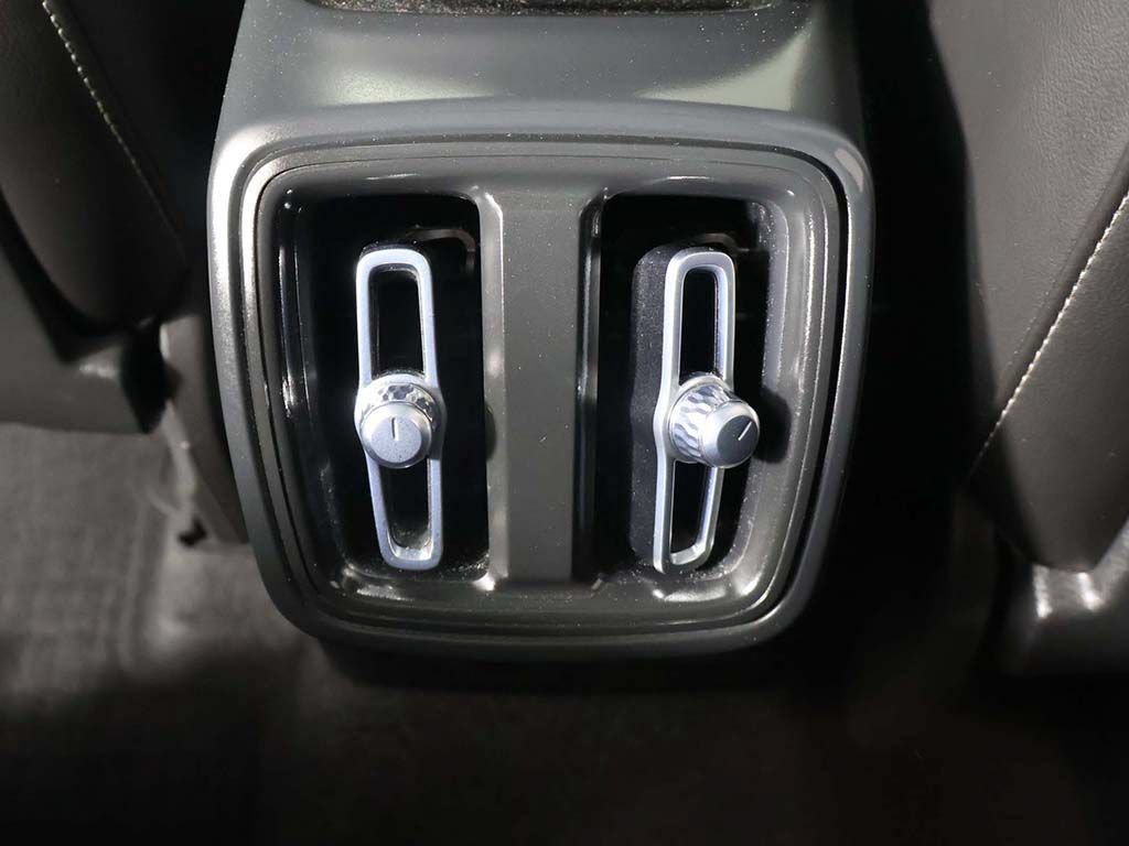 Used 2023 Volvo XC40 B5 Plus w/ Climate Package AWD/4WD image 49
