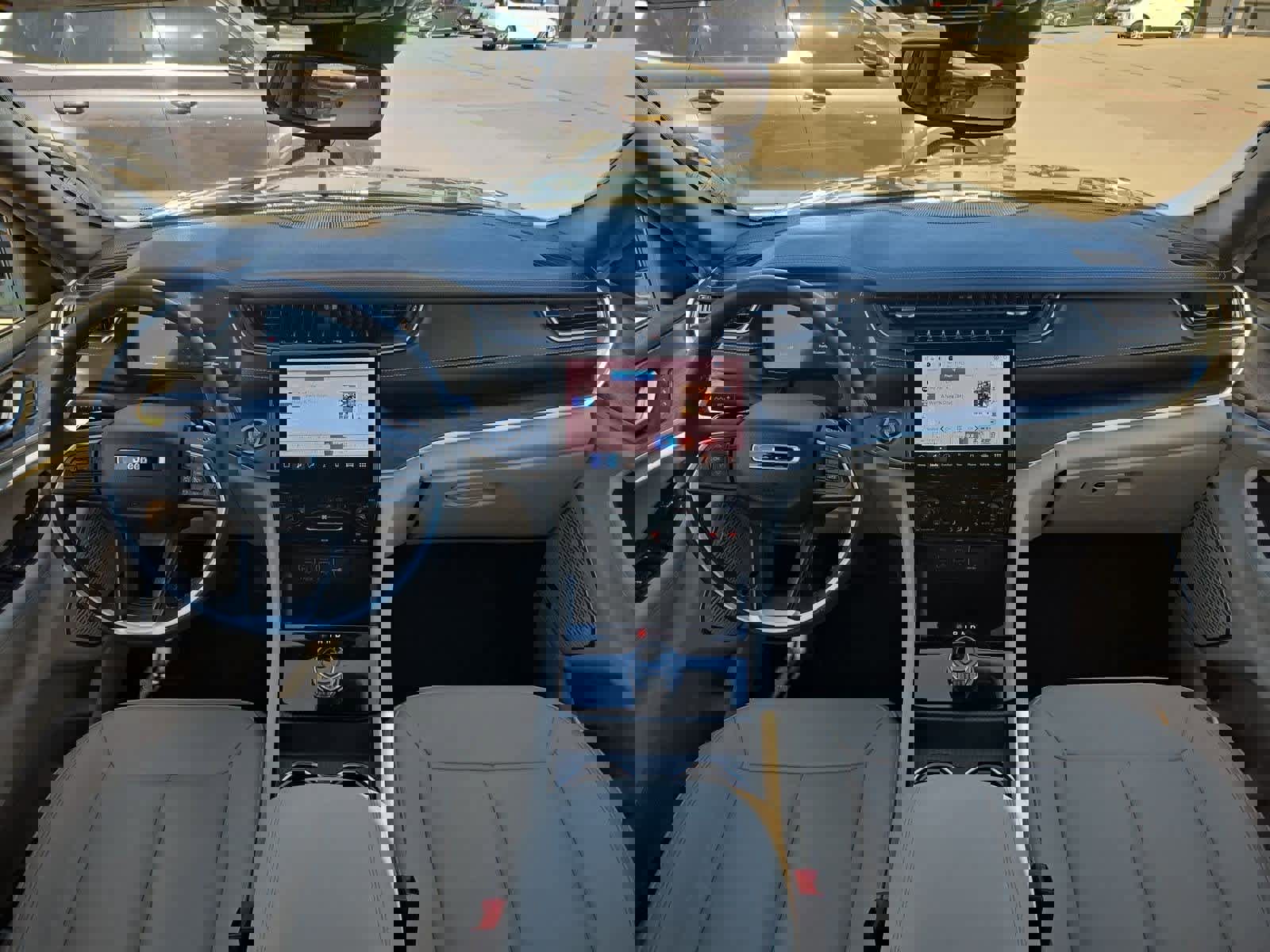 Used 2023 Jeep Grand Cherokee L Limited image 14