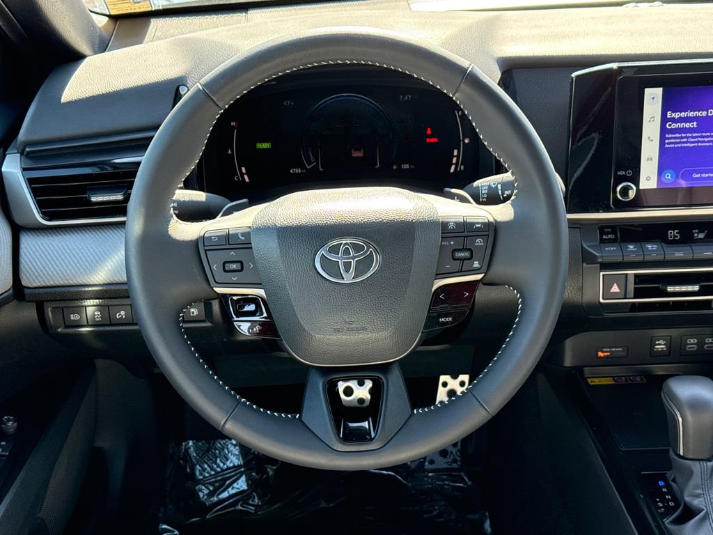Used 2025 Toyota Camry SE AWD/4WD image 23