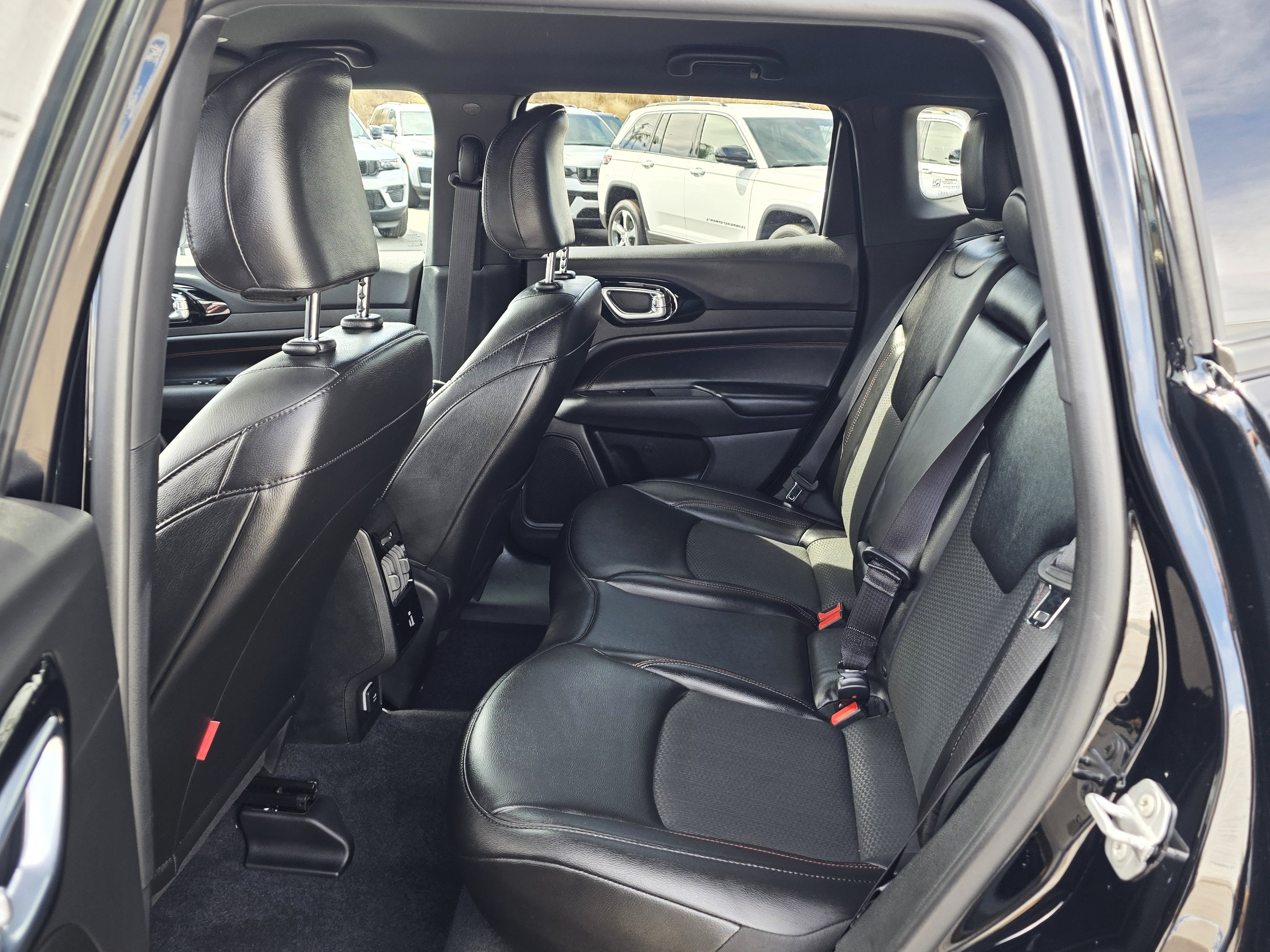 New 2026 Jeep Compass Trailhawk AWD/4WD image 17