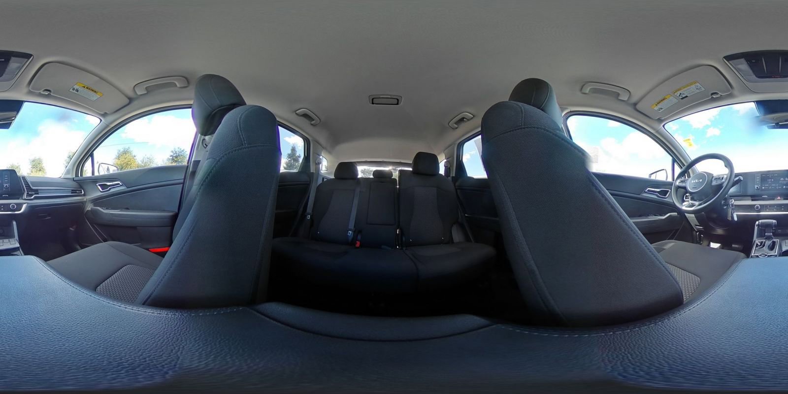 Used 2025 Kia Sportage LX image 40