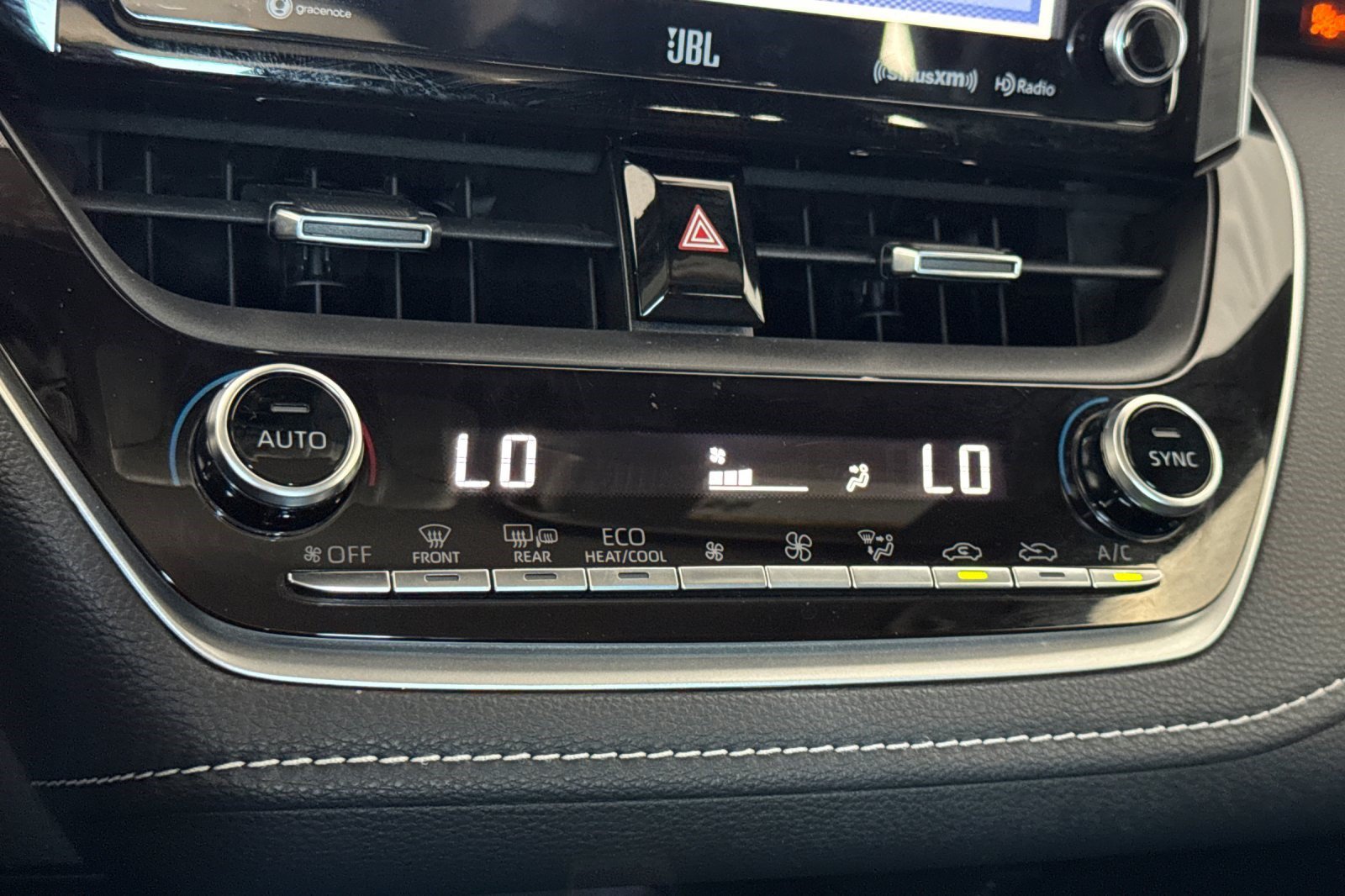 Certified 2019 Toyota Corolla XSE FWD image 17