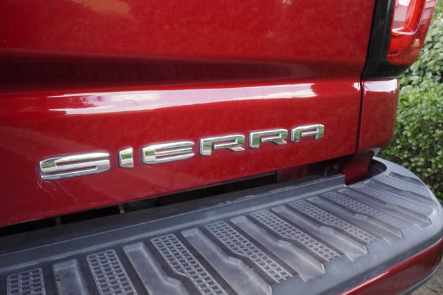 Used 2024 GMC Sierra 2500 AT4 w/ AT4 Preferred Package AWD/4WD image 41