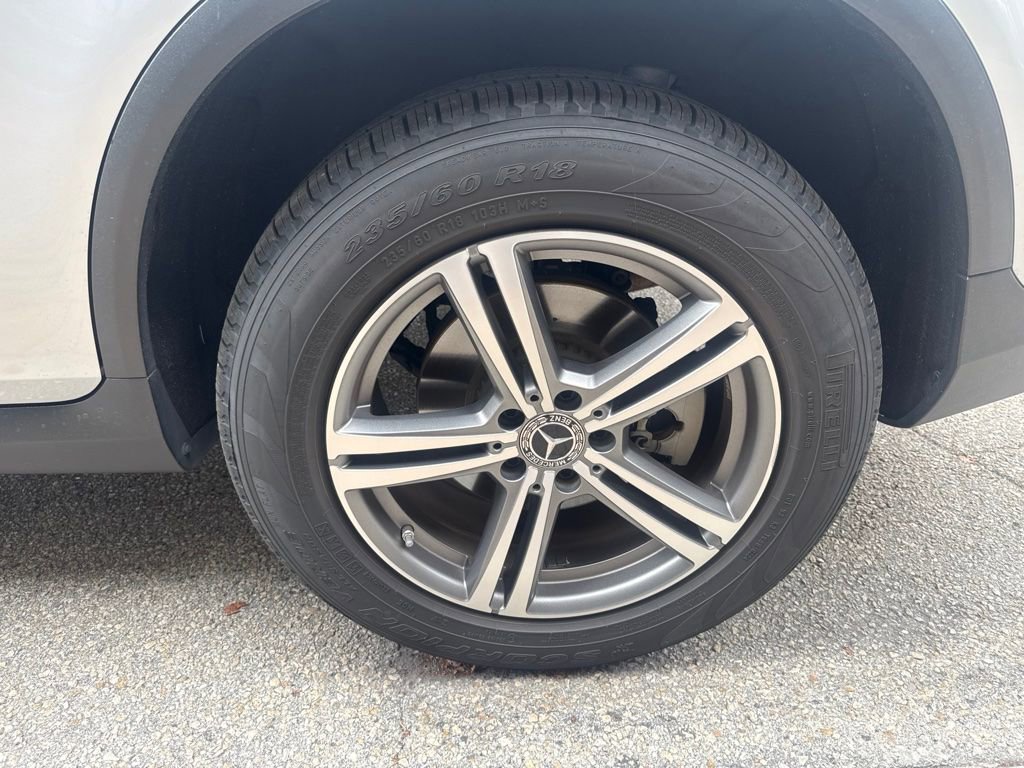 Used 2020 Mercedes-Benz GLC 300 4MATIC image 11