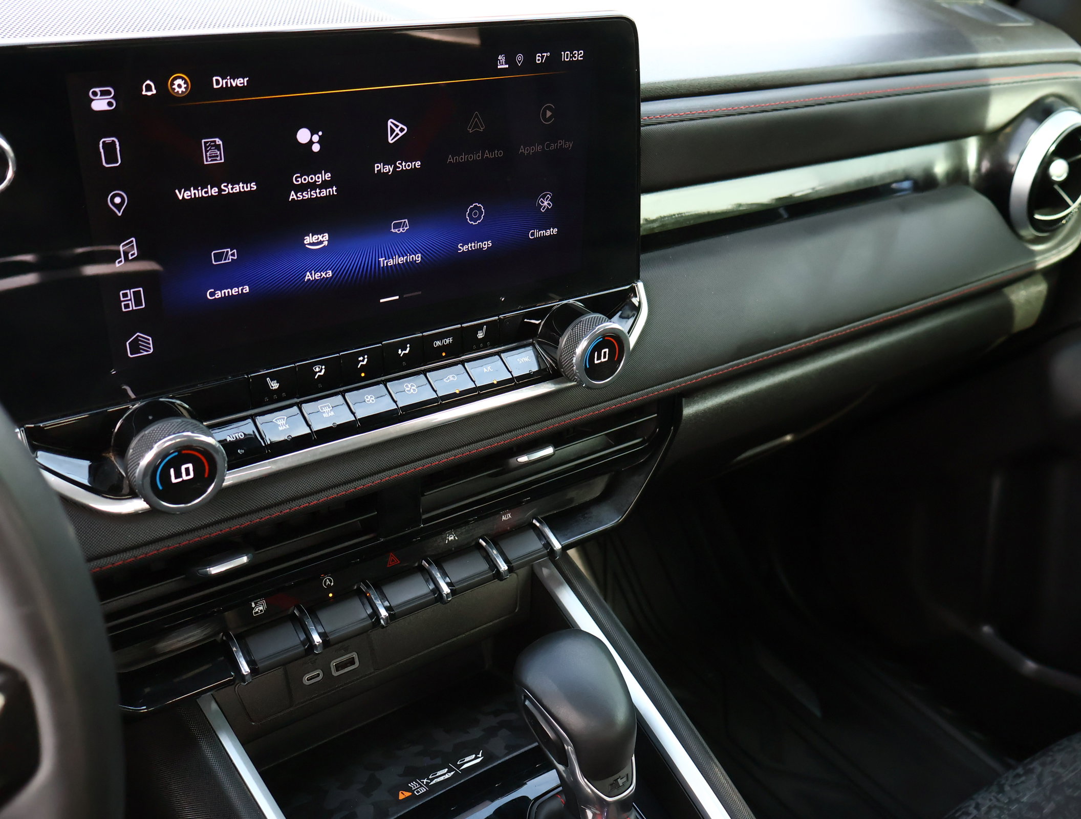 Used 2024 Chevrolet Colorado Z71 w/ Z71 Convenience Package 2 image 17