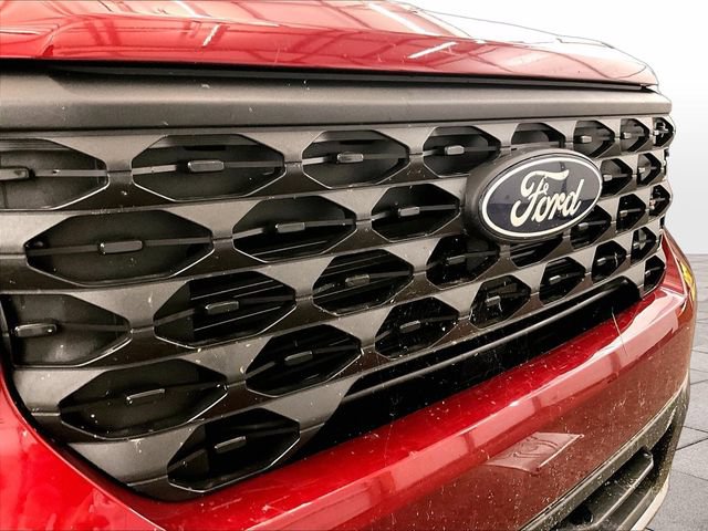 Used 2025 Ford Maverick XLT w/ Equipment Group 301A AWD/4WD image 29