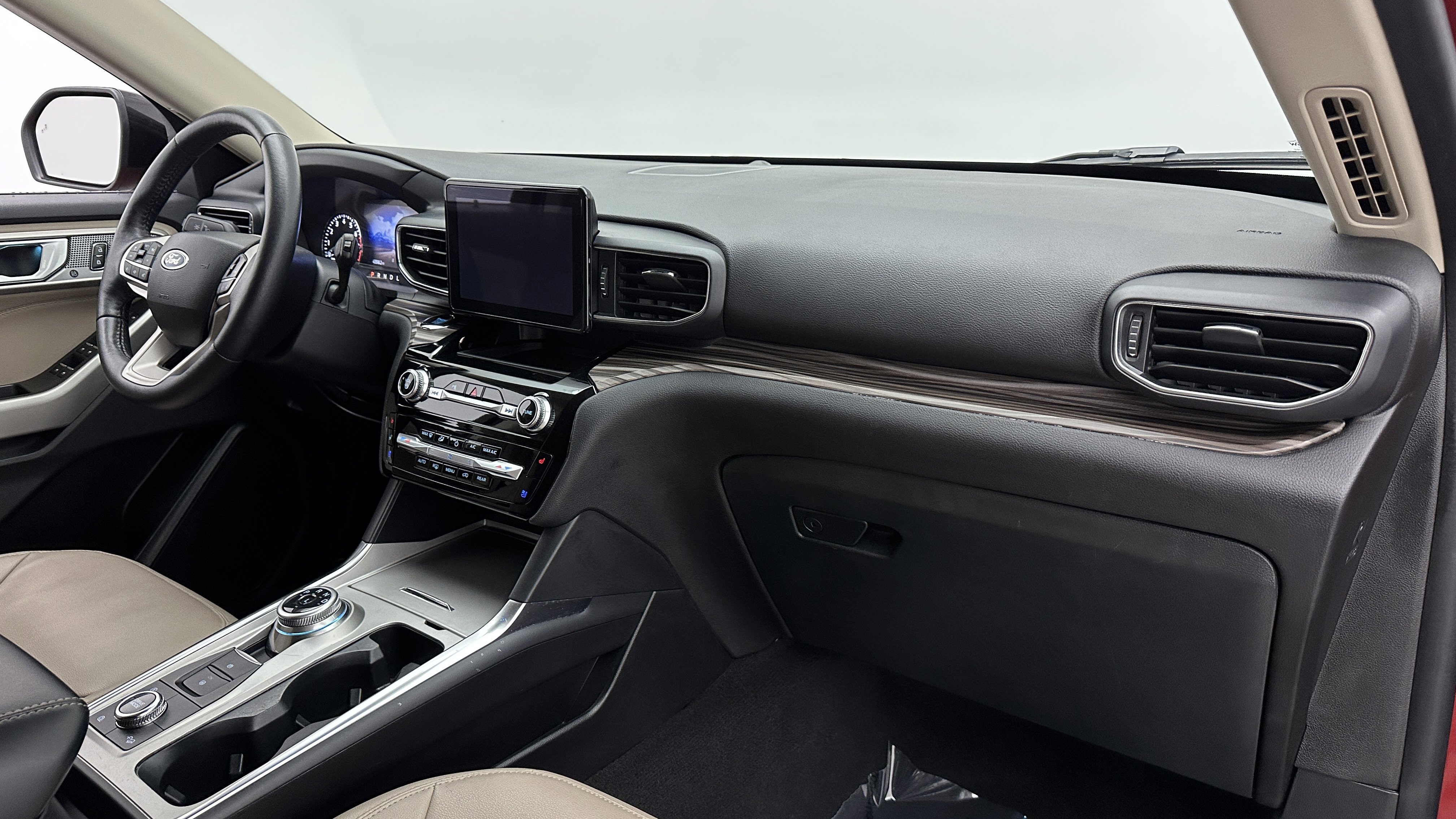 Used 2023 Ford Explorer Limited image 23